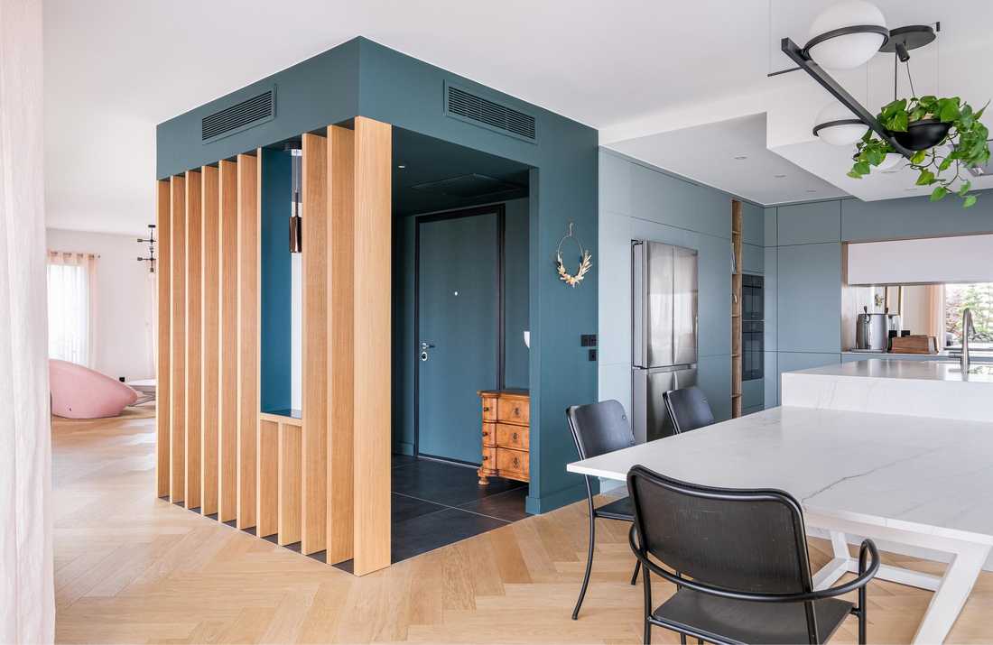 Entrée d'un appartement Loi Breyne aménagé sur mesure par un architecte d'intérieur